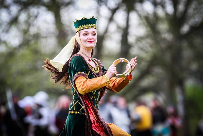 Rekonstrukcí boje vojsk císaře Oty I. a českého knížete Boleslava II. vyvrcholily ve Starém Plzenci oslavy 1040 let od první písemné zprávy o Staré Plzni