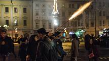Oslavy příchodu nového roku na náměstí Republiky v Plzni.