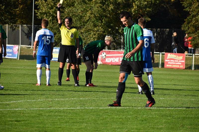 FC Rokycany (zelení) - FK Hvězda Cheb 2:1 (0:0).