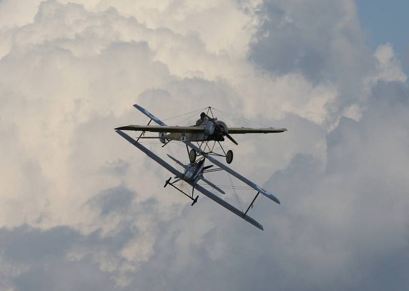 V Plasích se objevil gripen i světová akrobatová letka The Flying Bulls