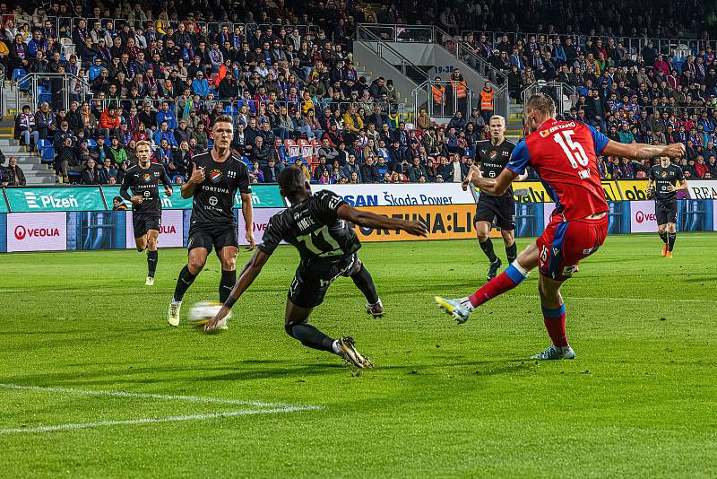 13. kolo FORTUNA:LIGY: Viktoria Plzeň - Baník Ostrava 3:1