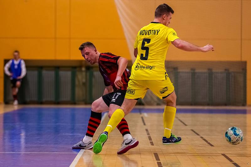 1. Futsal liga (17. kolo): SK Interobal Plzeň - 1. FC Nejzbach Vysoké Mýto 27:0.