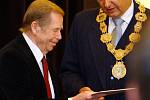 Václav Havel při své návštěvě Plzně v roce 2009