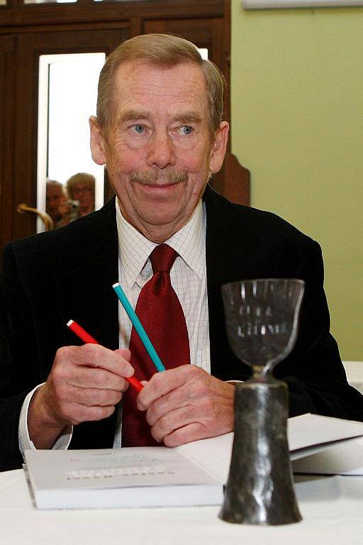 Václav Havel při své návštěvě Plzně v roce 2009