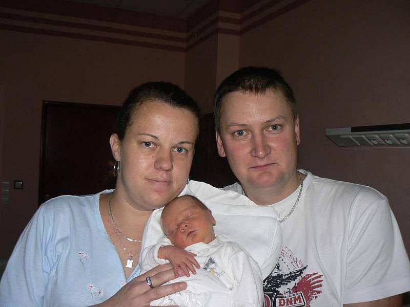 Karolíně a Václavu Smetanovým z Plzně se 22. listopadu v 10.51 hod. narodila ve FN dcera Anetka (3,35 kg, 49 cm). Doma ji s radostí očekává bráška Marek (6 let)