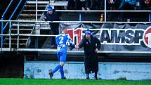 14. kolo krajského přeboru: FK Okula Nýrsko (na snímku hráči v modrobílých dresech) - TJ Zruč 4:0.