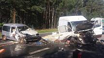 Nehoda tří aut nedaleko Chotíkova