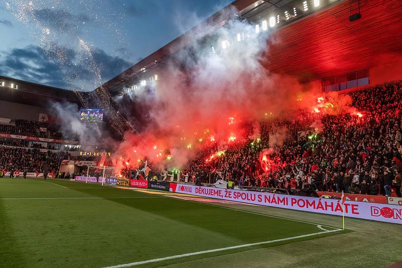 Fotbalisté Viktorie prokletí slávistického stadionu v Edenu neprolomili, v sobotu tam prohráli 1:2.