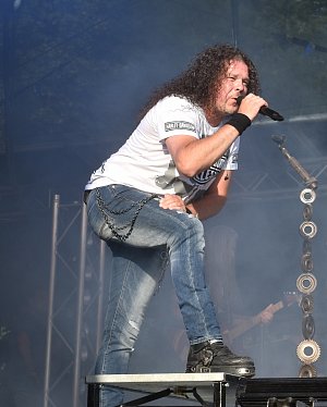 Na Rockovém létě na Mži v Kozolupech u Plzně zahraje i Arakain se zpěvákem Janem Toužimským.
