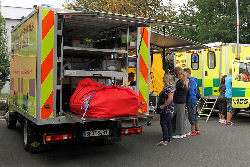 Den otevřených dveří na hlavním výjezdovém stanovišti ZZS PK na Klatovské třídě v Plzni.