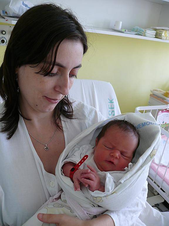 Tereza (3,35 kg, 50 cm) se narodila 13. 5. ve 13:55 v porodnici v Písku. Na světě ji přivítali rodiče Miluše a Ervín Nyiriovi a bráškové Tomášek (8,5) a Davídek (6 ) z Kasejovic