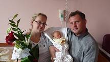 Adélka (2,94 kg, 49 cm) se narodila 13. října v 10:37 ve Fakultní nemocnici v Plzni. Na světě ji přivítali rodiče Kateřina a Miloš Hlačíkovi z Chodové Plané. Doma se na brášku těší Vojtěch (10)