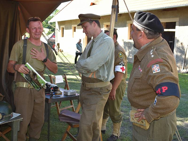 V Myslívě si připomněli návrat vojáků Československé obrněné brigády do vlasti a působení armády Spojených států amerických v západních Čechách.