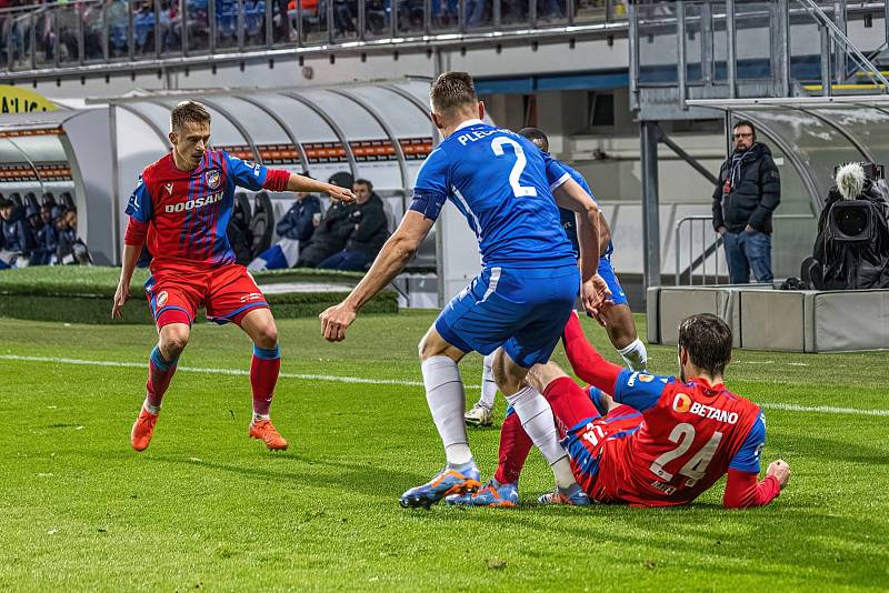 Fotbalisté plzeňské Viktorie porazili v sobotním zápase Slovan Liberec.