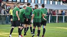 FC Rokycany (zelení) - FK Hvězda Cheb 2:1 (0:0).