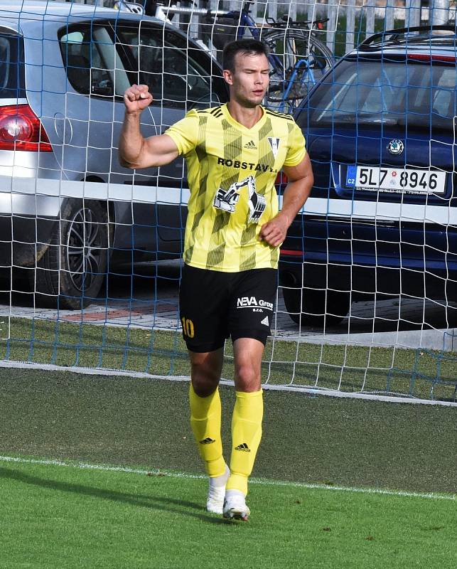 FC SILON Táborsko - FK ROBSTAV Přeštice (žlutí) 2:2.