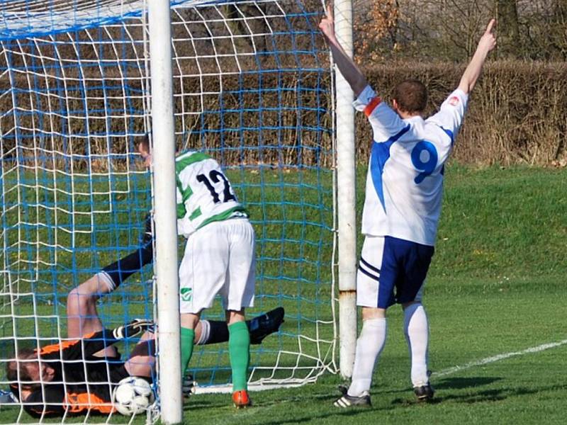 I. B třída: Březnice - Kostelec (1:0).