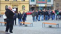 Demonstrace na náměstí TGM v Příbrami.