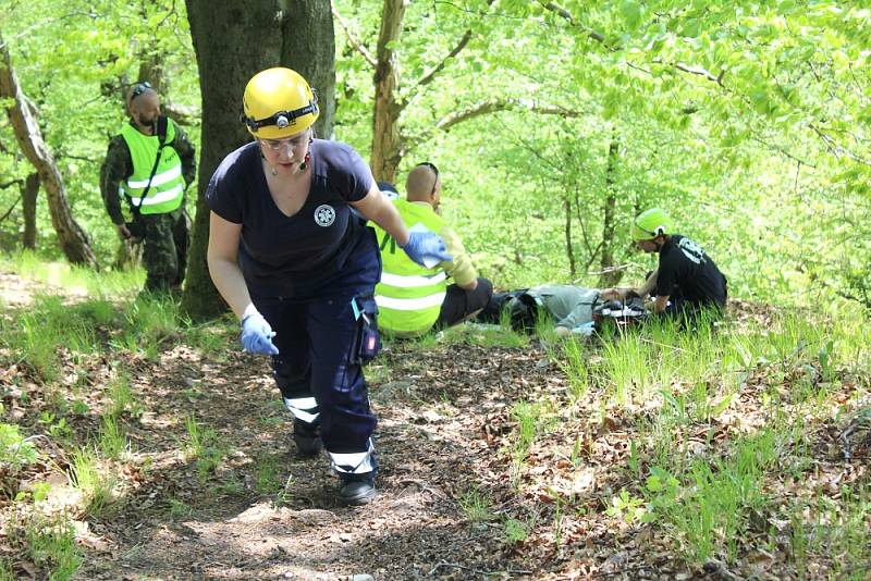 V Mníšku pod Brdy se konala část osmého ročníku soutěže záchranářů a zdravotníků SOS 2016 EXTREME.