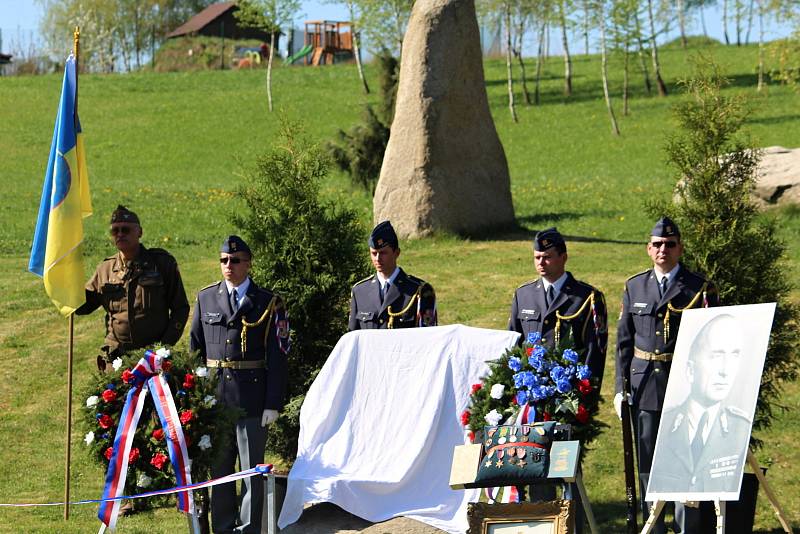 V Kosově Hoře nese park jméno velitele čs. bombardovací peruti