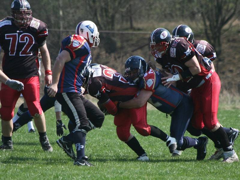 Liga amerického fotbalu: Bobcats - Patriots (18:12)