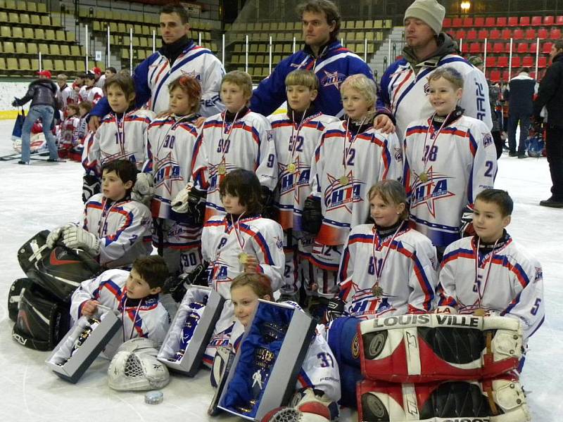 Hokejový turnaj žáků O hornický kahan 2010.