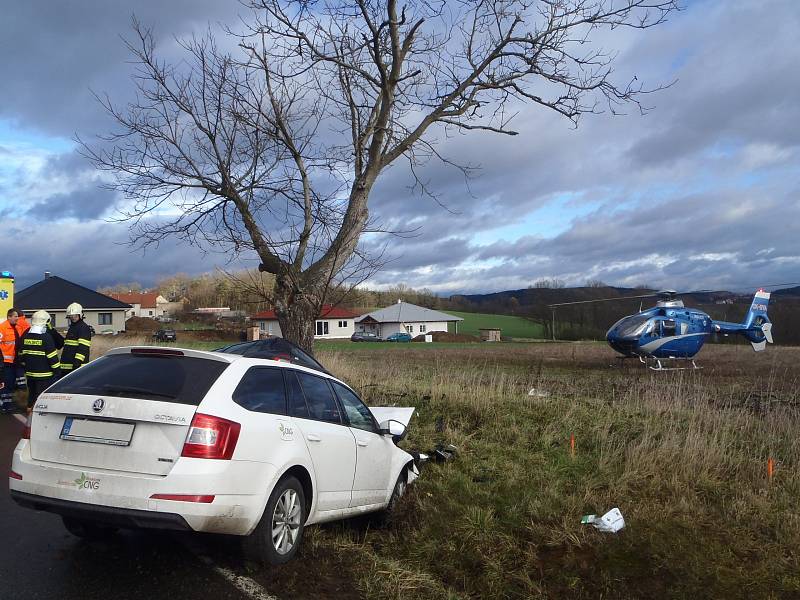 Vážná dopravní nehoda nedaleko Sedlčan v sobotu 22. prosince 2018.