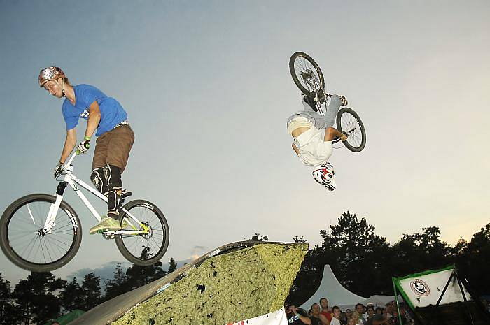 Highjump se v hřiměždickém lomu letos konal už pojedenácté.