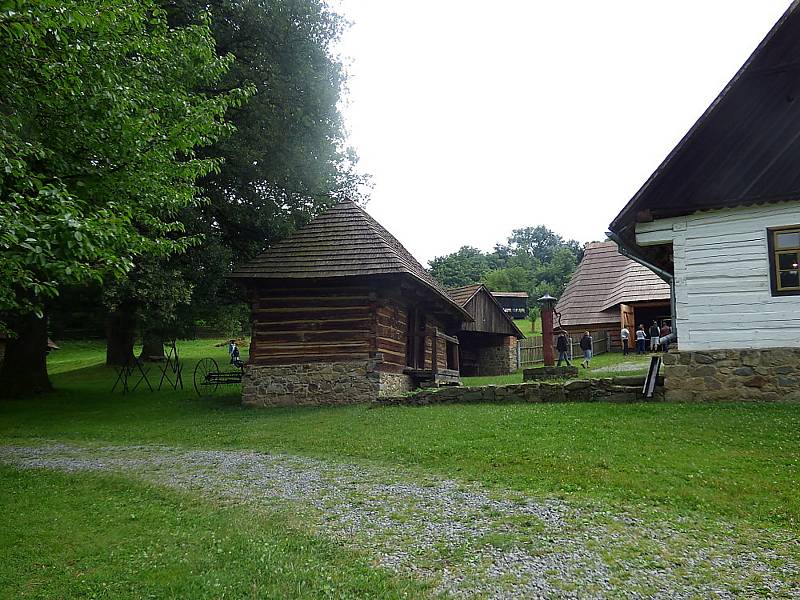 Vysokochlumecký skanzen v sobotu oživila řemesla i folklór z Domažlicka.