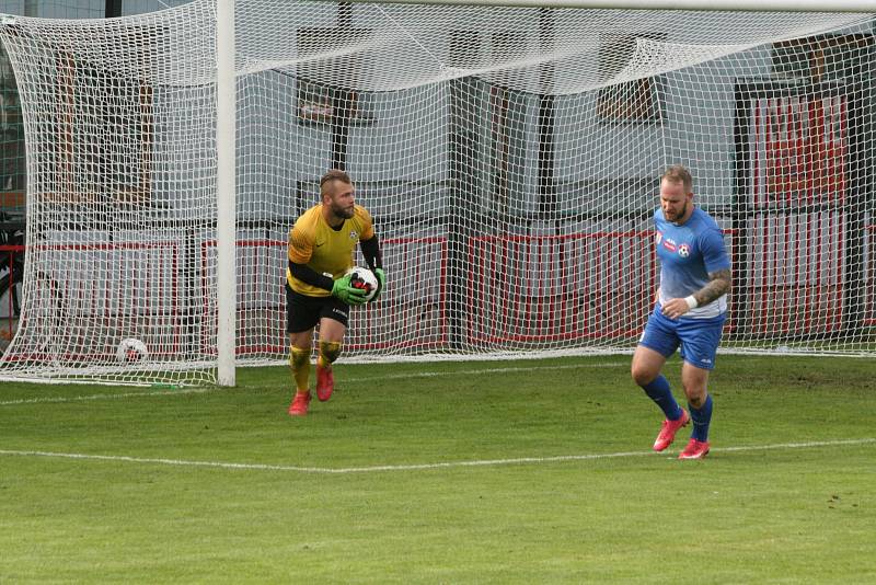 Spartak Příbram doma přejel Votice 8:0.