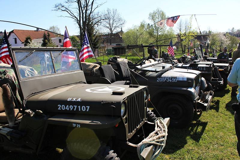 V Kosově Hoře nese park jméno velitele čs. bombardovací peruti