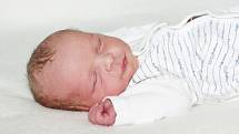 Samuel Maršík se narodil 6. dubna 2022 v Příbrami. Vážil 2920g a měřil 47cm. Doma v Příbrami ho přivítali maminka Nina, tatínek Petr, osmiletá Viola a šestiletý Daniel.