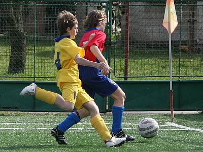 Meziokresní soutěž žákovských výběrů U13: OFS Benešov (žlutí) - OFS Příbram 1:1