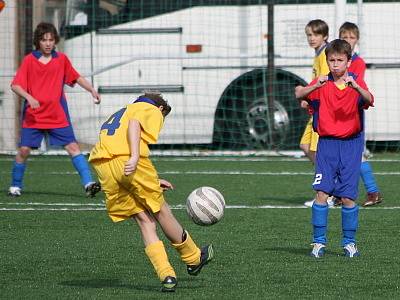 Meziokresní soutěž žákovských výběrů U13: OFS Benešov (žlutí) - OFS Příbram 1:1