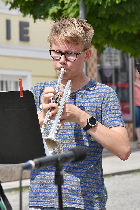 Koncert na Václavském náměstí v Příbrami v rámci Hudebního festivalu Antonína Dvořáka.