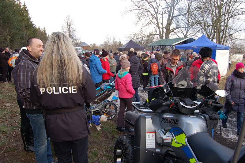 Policie ČR předvedla novou techniku, určenou na udržování pořádku v Brdech.