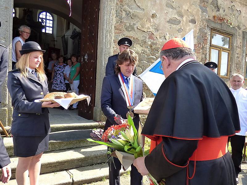 Kardinál Dominika Duka sloužil mši v Příčovech.