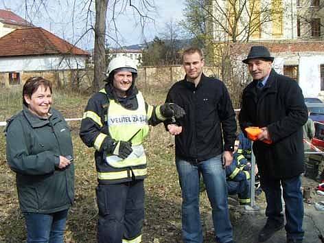 Dobrovolní hasiči z Příbrami na cvičení v Písku.