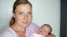 Domů do Milína si své první štěstíčko – dcerku Viktorii Třeškovou, která se narodila v pondělí 30. června, vážila 3,53 kg a měřila 52 cm, odvezou maminka Gabriela a tatínek Jiří.