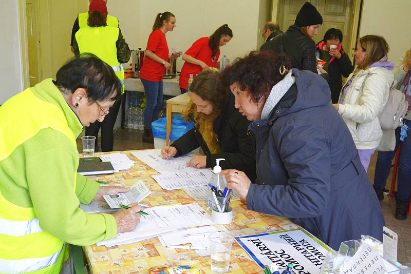 Takto vypadalo Krajské asistenční centrum pomoci Ukrajině (KACPU) v budově bývalého ředitelství Rudných dolů na náměstí T. G. Masaryka v Příbrami.