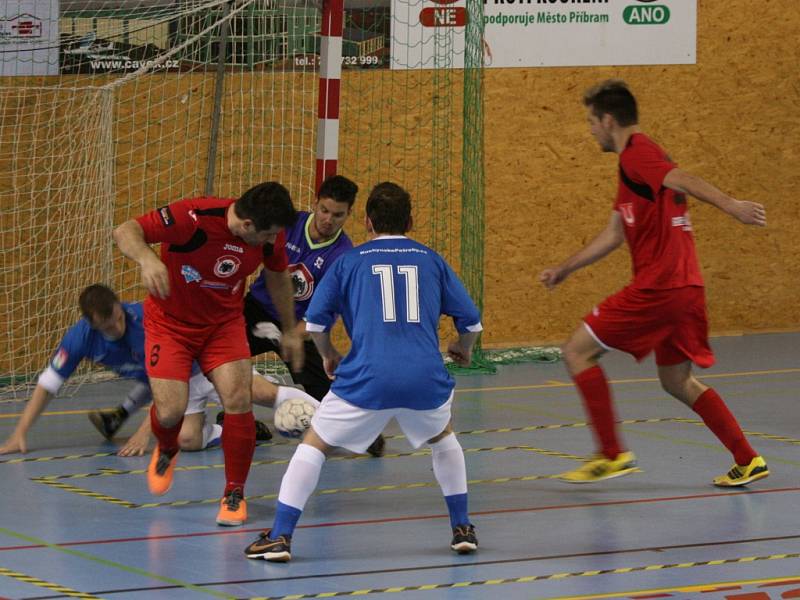 Poslední zápas FC 83 - v poháru prohrál se Zručí 5:9.