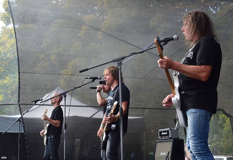 První srpnový víkend patřil v Jincích rockové hudbě, přesněji řečeno Rockfestu Jince, který se konal již popáté.