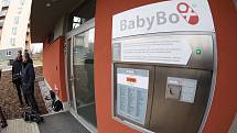 Znovuotevření příbramského babyboxu se v úterý 25. února zúčastnil premiér Andrej Babiš s ministrem zdravotnictví Adamem Vojtěchem.