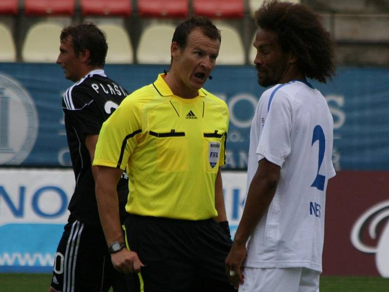 1. kolo Gambrinus ligy 10/11: Příbram - Ostrava (0:0).