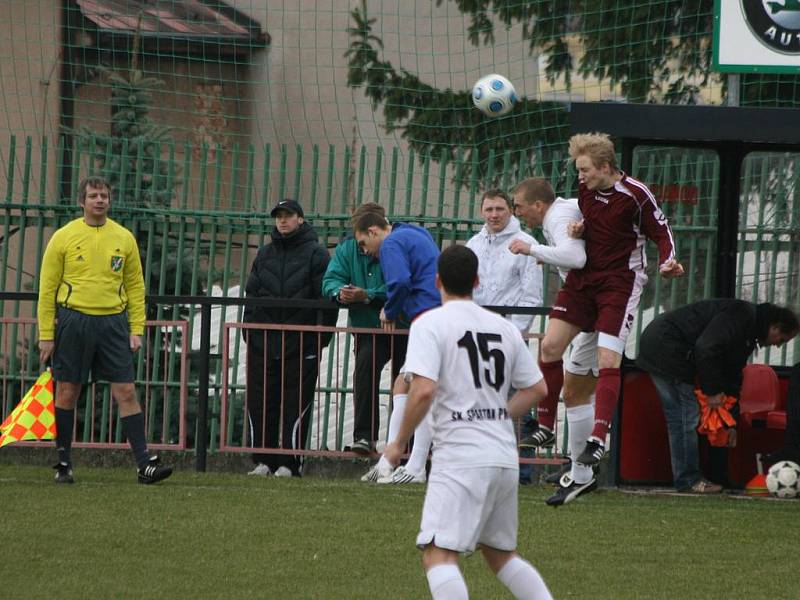 I. A třída: Sp. Příbram - Slaný (3:2).