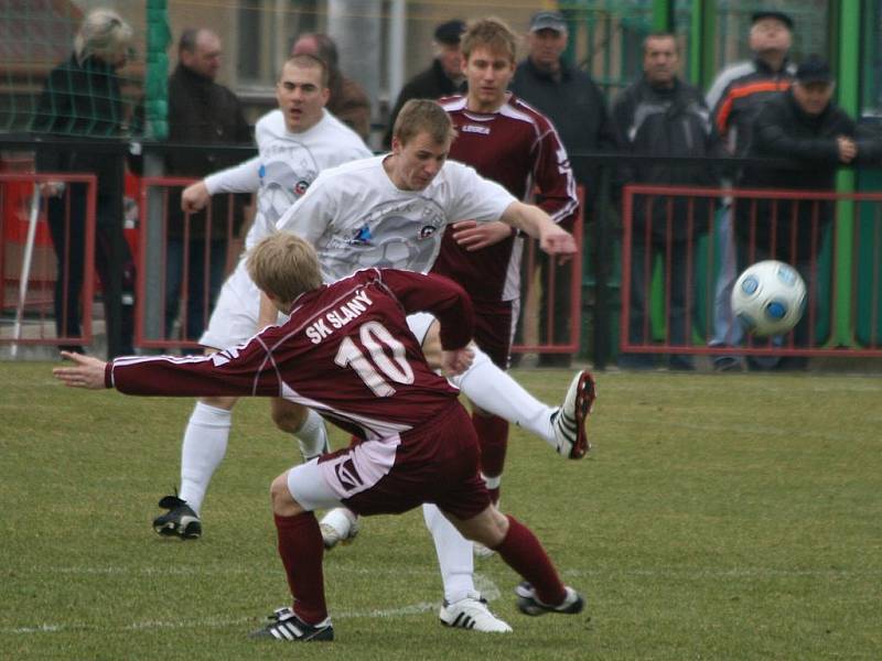 I. A třída: Sp. Příbram - Slaný (3:2).