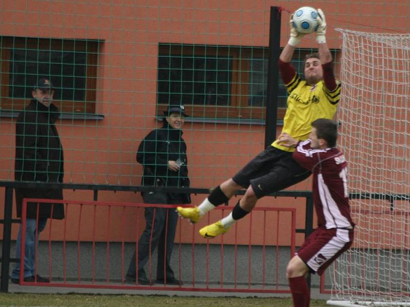 I. A třída: Sp. Příbram - Slaný (3:2).