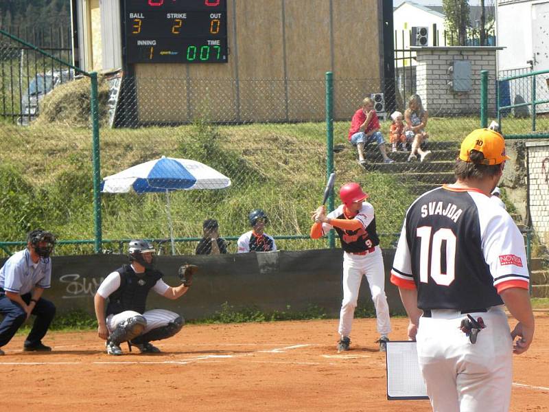 Extraliga softbalistů: Amasoma Příbram - Slavia VŠ Plzeň.