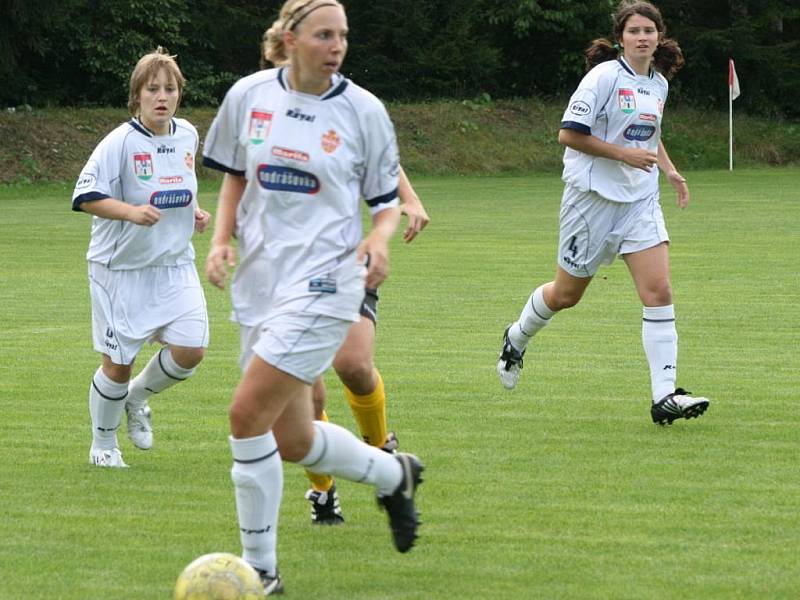 3. liga žen: Příbram - Pavlíkov (6:2).