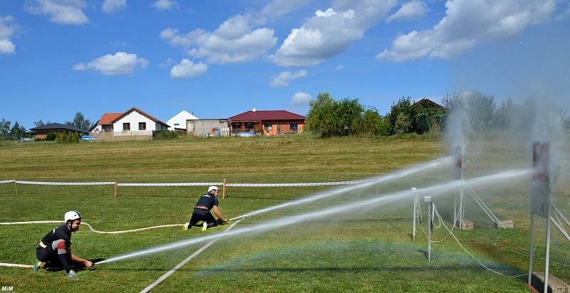 Zajímavou soutěž uspořádal v sobotu 11. srpna Sbor dobrovolných hasičů Suchodol.
